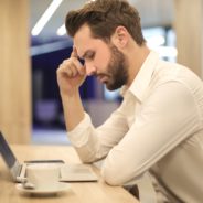 https://www.pexels.com/de/foto/arbeiten-beleuchtung-buro-denken-842554/